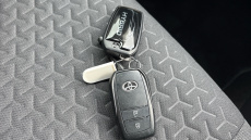 Toyota Yaris Cross 1.5 Hybrid Icon 5dr CVT Hybrid Estate